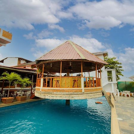 Los Gavilanes Hotel Pucallpa Esterno foto