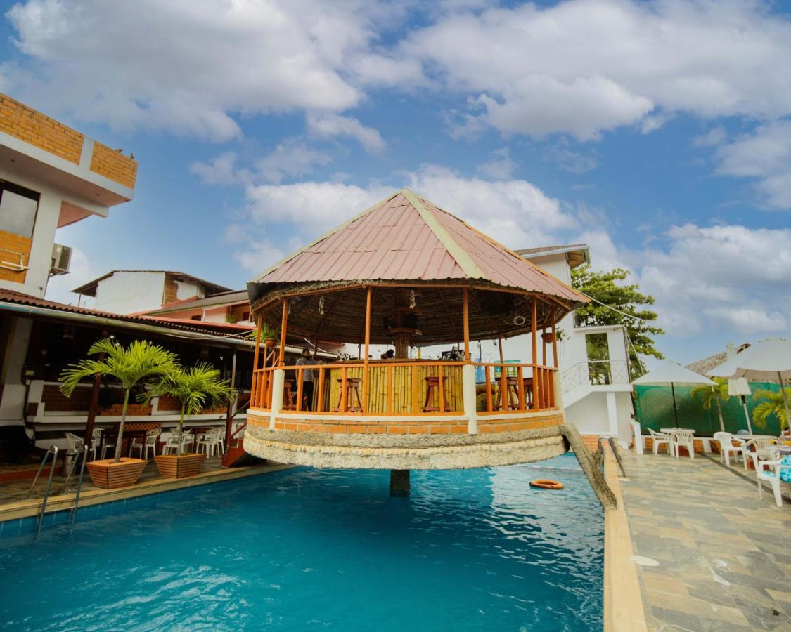 Los Gavilanes Hotel Pucallpa Esterno foto