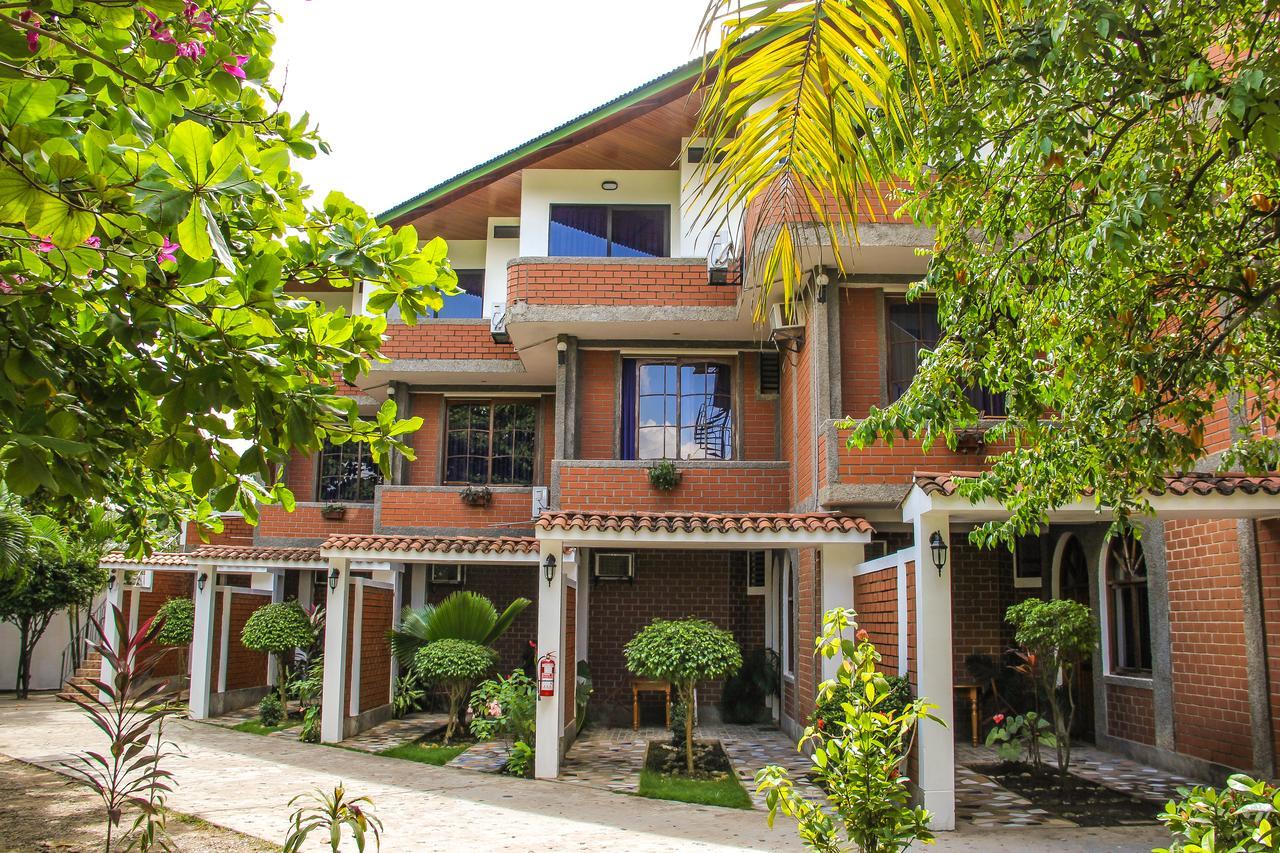 Los Gavilanes Hotel Pucallpa Esterno foto
